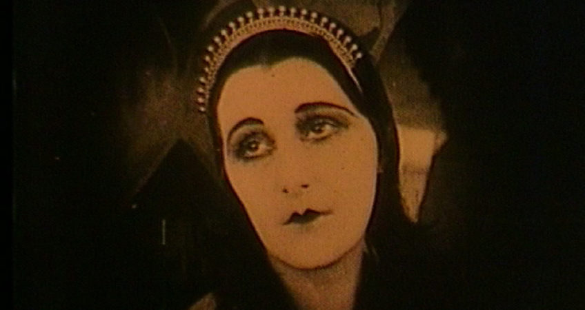 Caligari at Area Sismica  